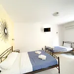Hotel Dima *