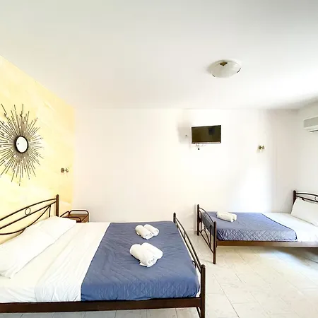 Dima - Boutique Hotel *