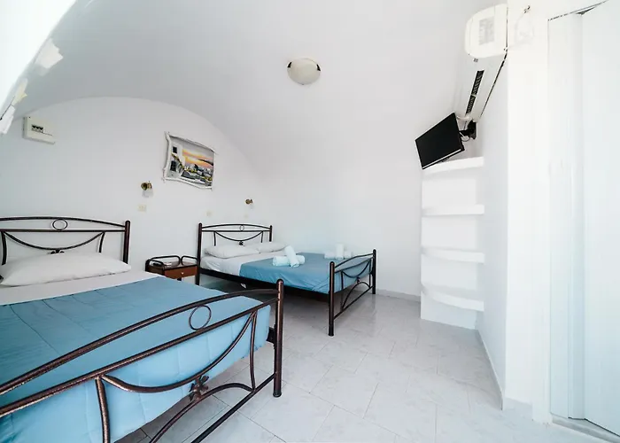 Dima Santorini Otel