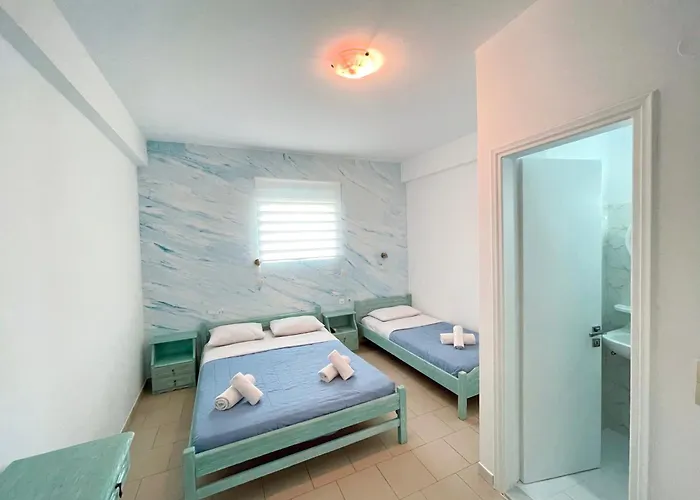 Dima Santorini Perissa (Santorini)