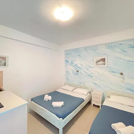 Dima - Boutique Otel Perissa (Santorini)